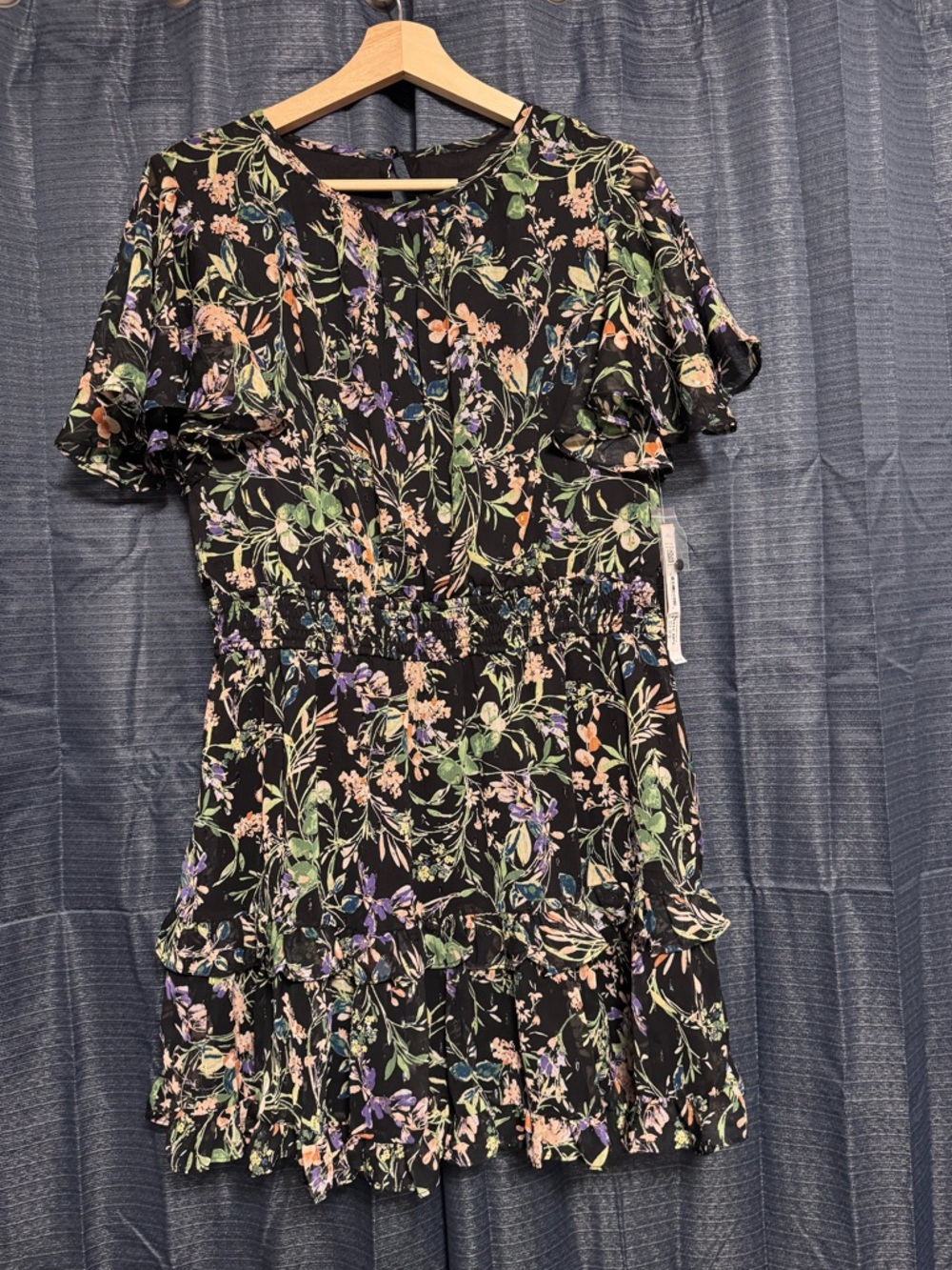 NWT Aqua floral print ruffle
hem dress Size XL